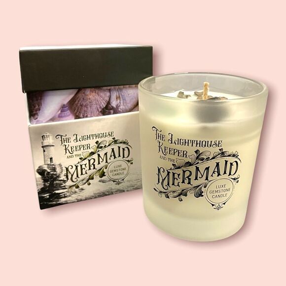 ❤️❤️❤️ The Lighthouse Keeper and the Mermaid luxe candle - Picture 3 of 3